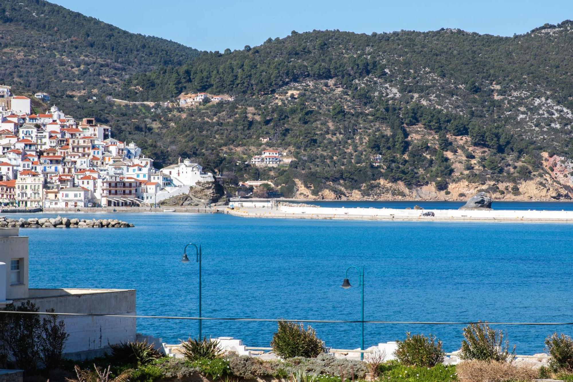 Fotis Studios Skopelos Town Exterior photo